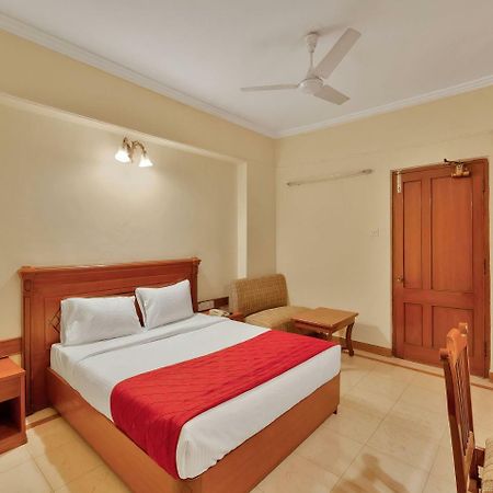 Oyo 10534 Hotel Kanishka Bengaluru Kültér fotó