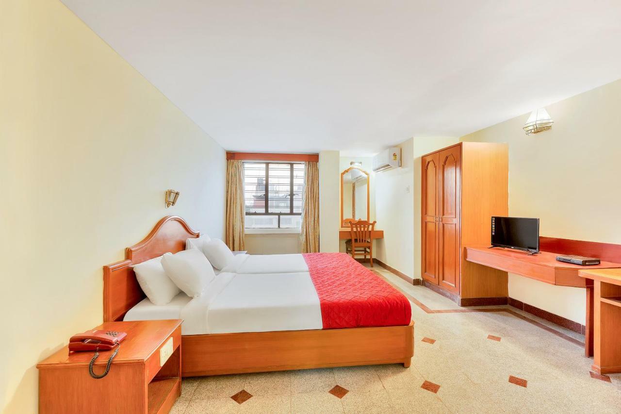 Oyo 10534 Hotel Kanishka Bengaluru Kültér fotó