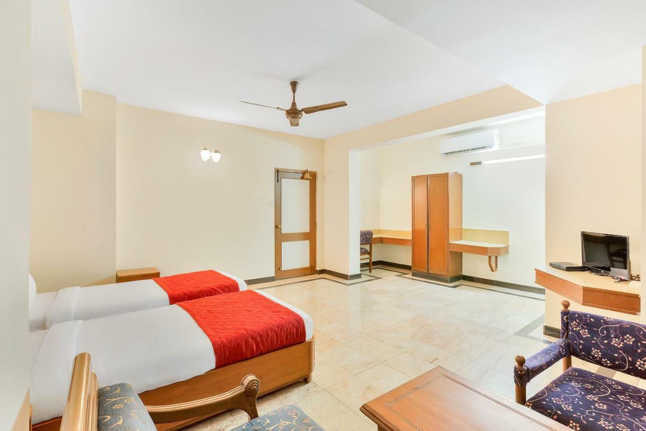 Oyo 10534 Hotel Kanishka Bengaluru Kültér fotó