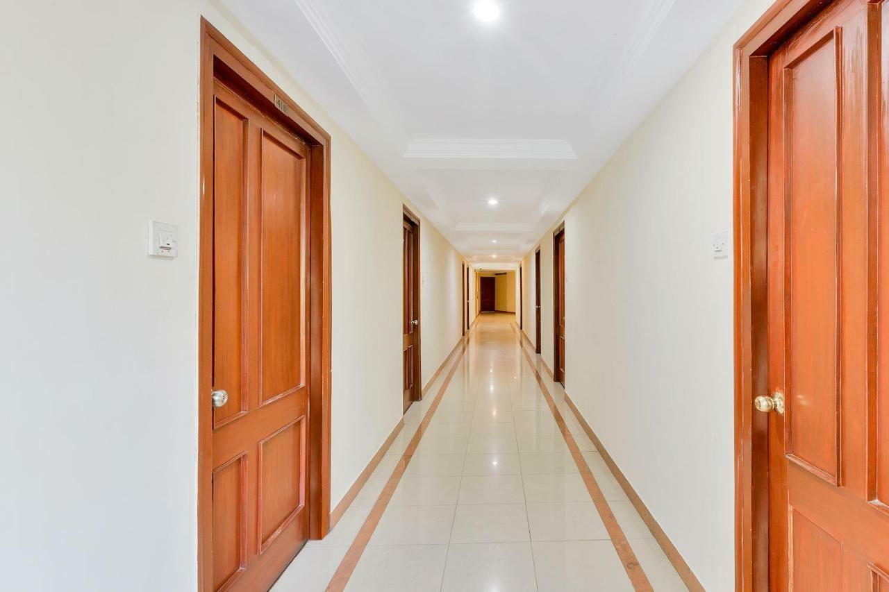 Oyo 10534 Hotel Kanishka Bengaluru Kültér fotó