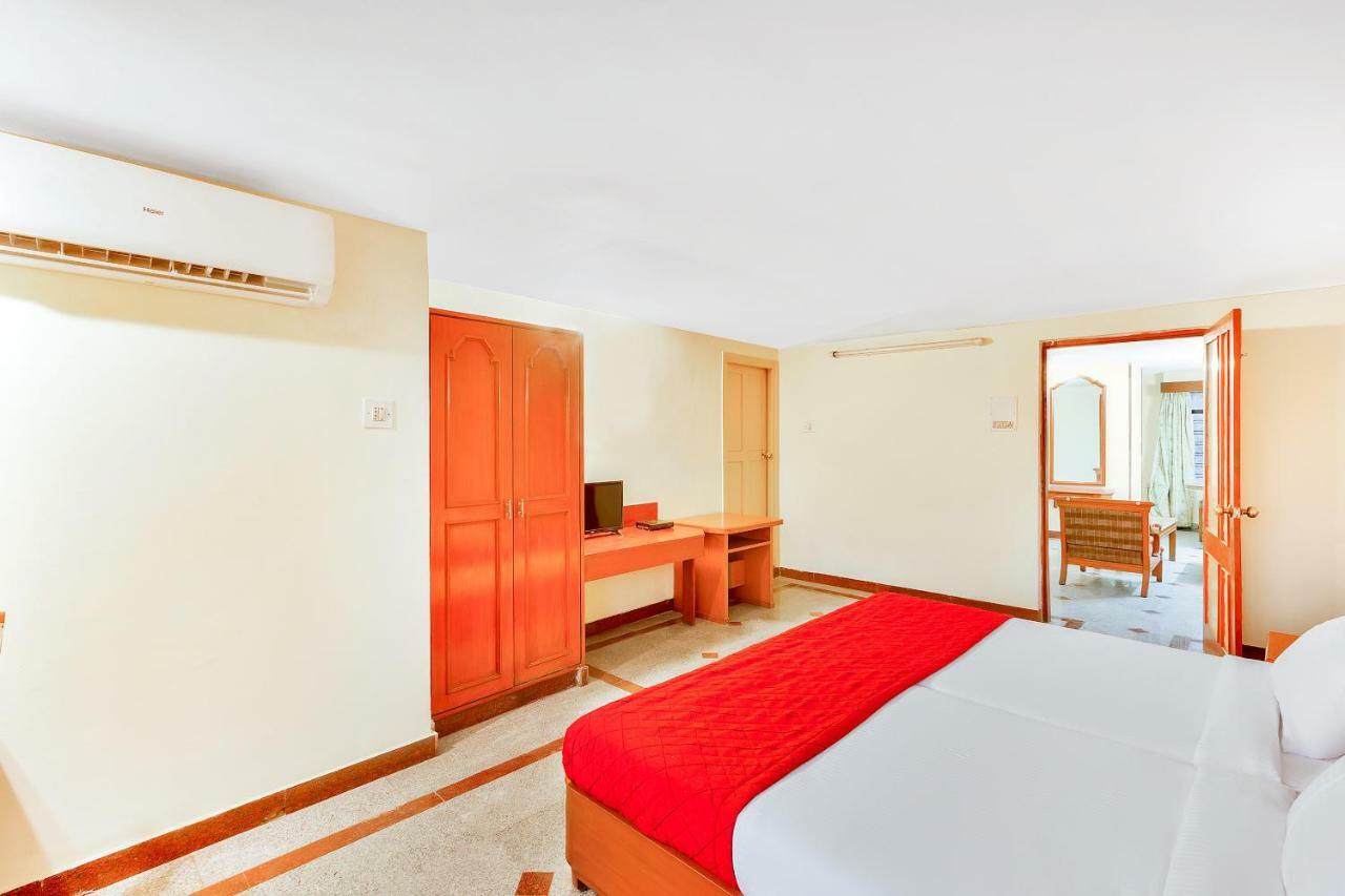 Oyo 10534 Hotel Kanishka Bengaluru Kültér fotó