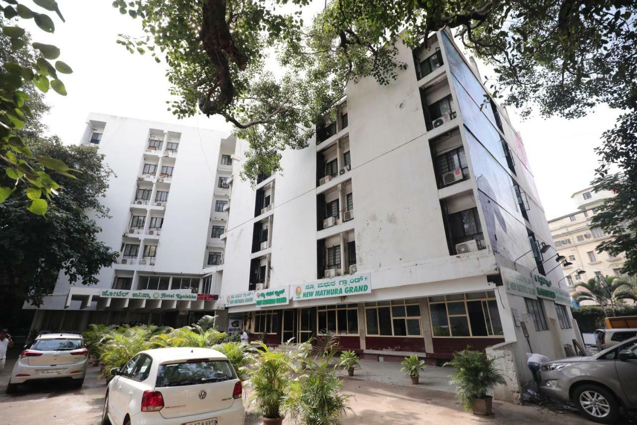 Oyo 10534 Hotel Kanishka Bengaluru Kültér fotó